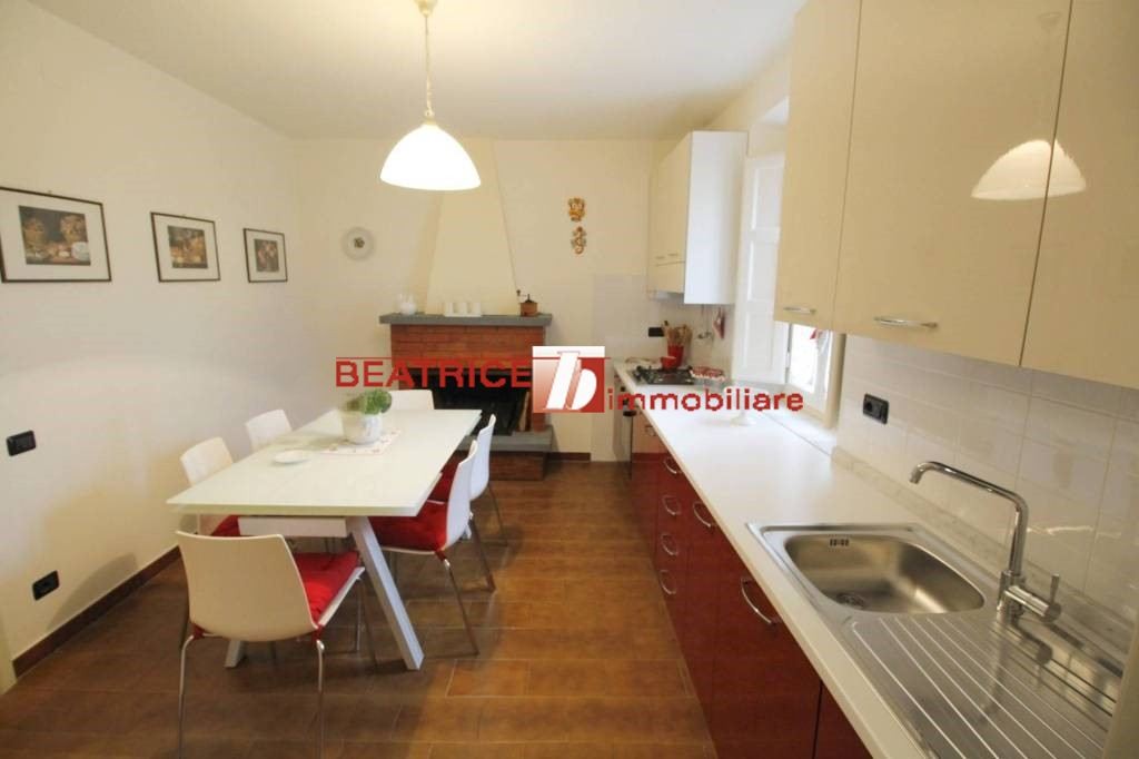 ADATTA A FAMIGLIA NUMEROSA, 4 CAMERE