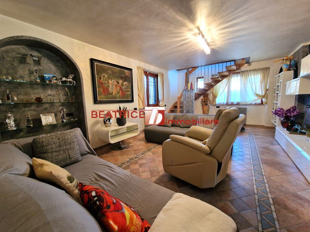 ZONA VERDE E TRANQUILLA BENE ESPOSTA AL SOLE